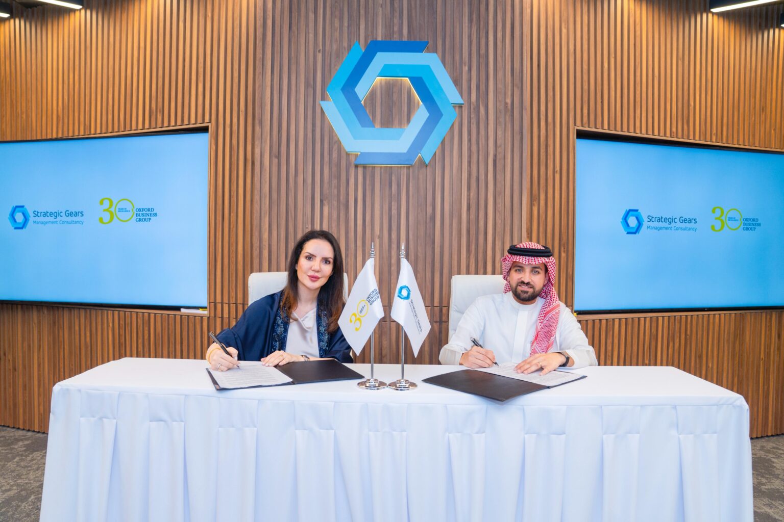 Strategic Gears and Oxford Business Group Partner to Advance Economic Insight Supporting Saudi Vision 2030