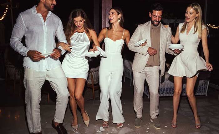 Kick Off the Holidays at Ammos’ Festive Ladies’ Night Kick Off the Holidays at Ammos’ Festive Ladies’ Night - kick holidays