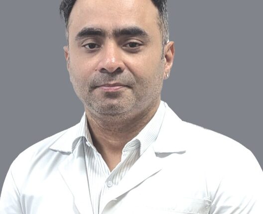 Doctors at Aster Hospital Mankhool rebuild 42-year-old man’s face after severe accident causes complex pan facial fractures Doctors at Aster Hospital Mankhool rebuild 42-year-old man’s face after severe accident causes complex pan facial fractu...