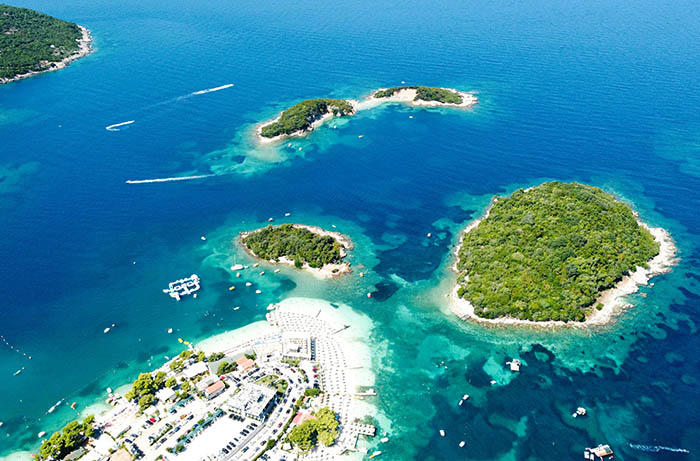 METT KSAMIL: A NEW LIFESTYLE ICON ARRIVES ON ALBANIA’S IONIAN COAST METT KSAMIL: A NEW LIFESTYLE ICON ARRIVES ON ALBANIA’S IONIAN COAST - mett ksamil